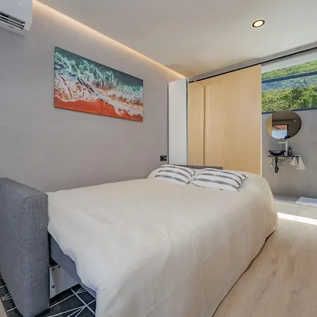 Faja - Ash Apartment
